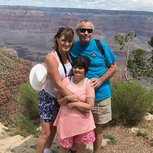 Meet your Posher, Twila